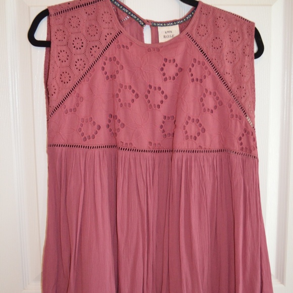 Lace Detail Swing Top - Picture 2 of 4